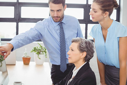 追讨欠款金额门槛：何时可依法起诉？